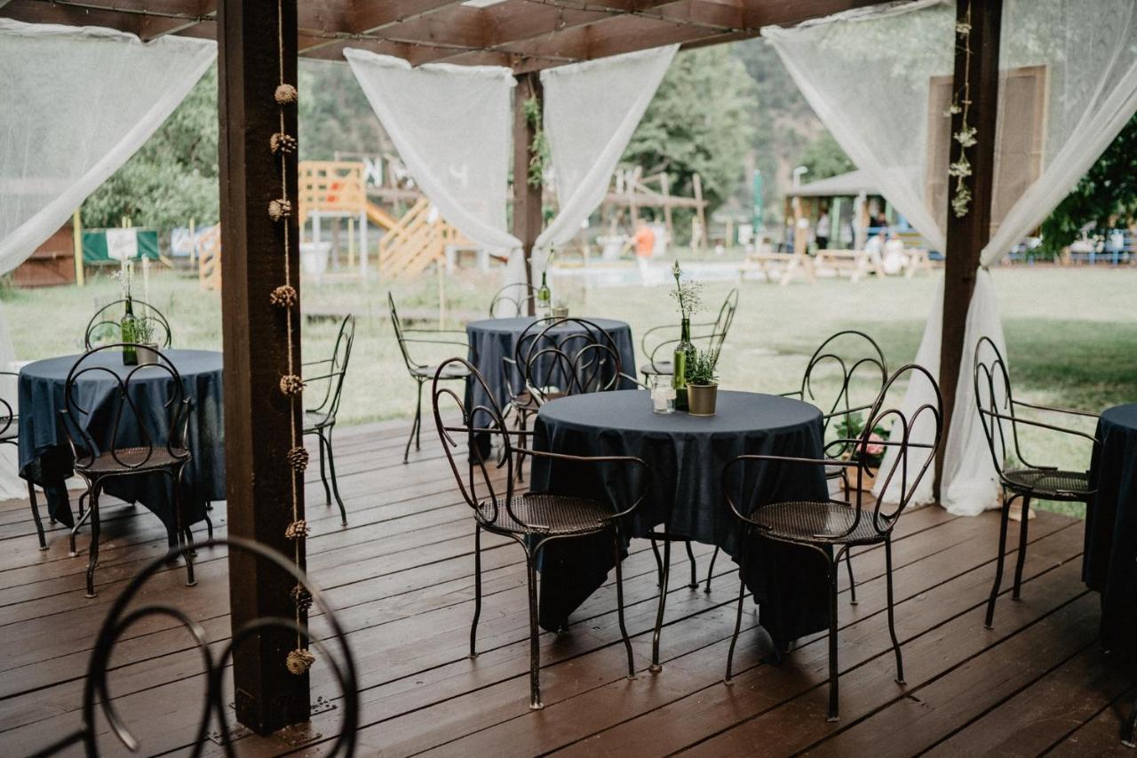 Lavka Park Skochovice Hotel Vrane nad Vltavou ภายนอก รูปภาพ